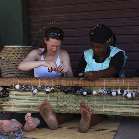 Élodie, fleuriste globetrotteuse, ce jeudi 22 octobre à 10 hres, à l'émission Ici et Ailleurs