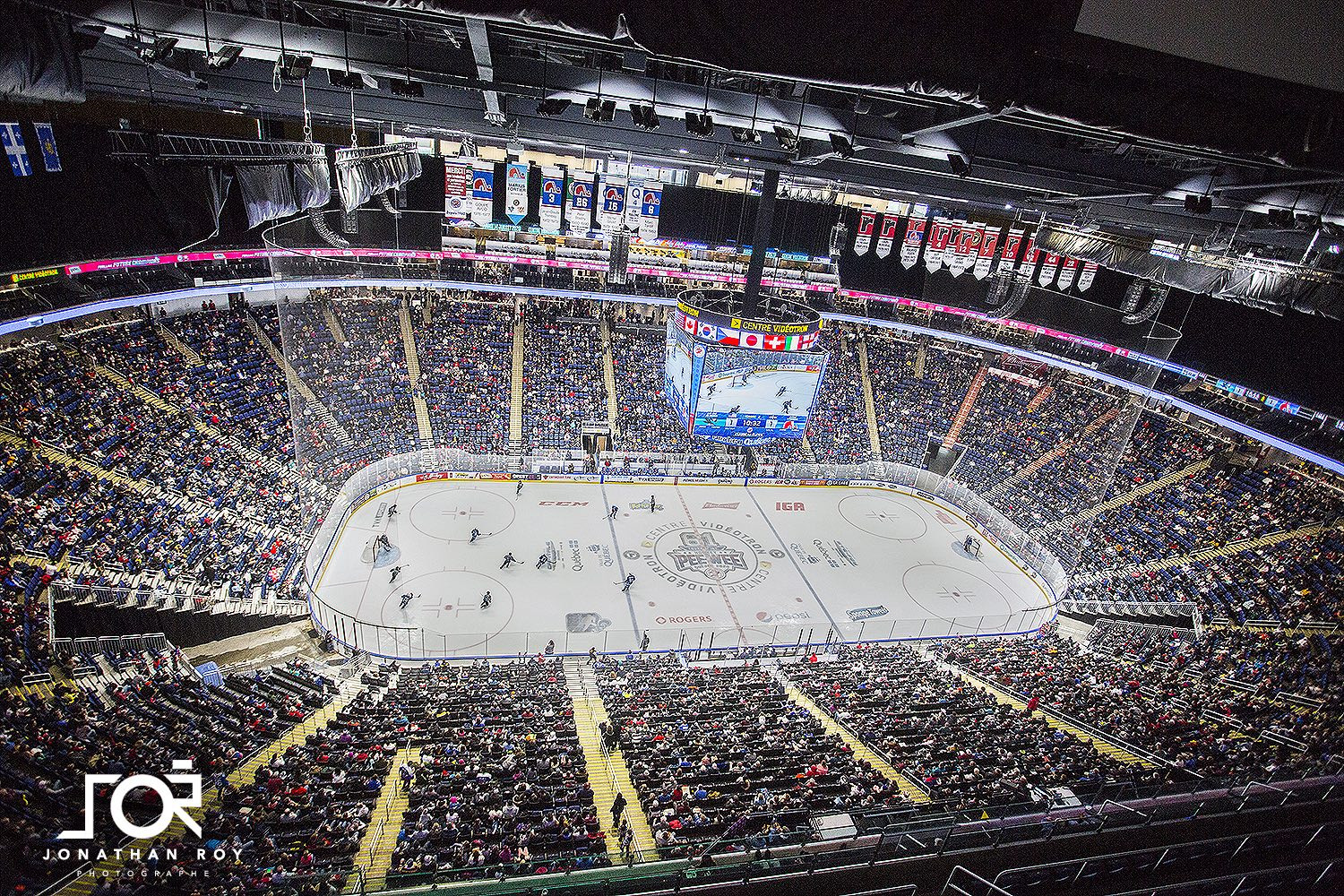 Tournoi international hockey pee-wee, ce jeudi, 9 février 2023, à 10h à l'émission Ici & Ailleurs - Rediffusion lundi à 11h.