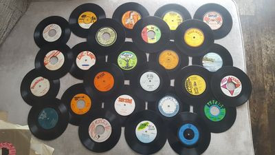 Playlist Dread Al Control Reggae Radio Show 11-06-2024