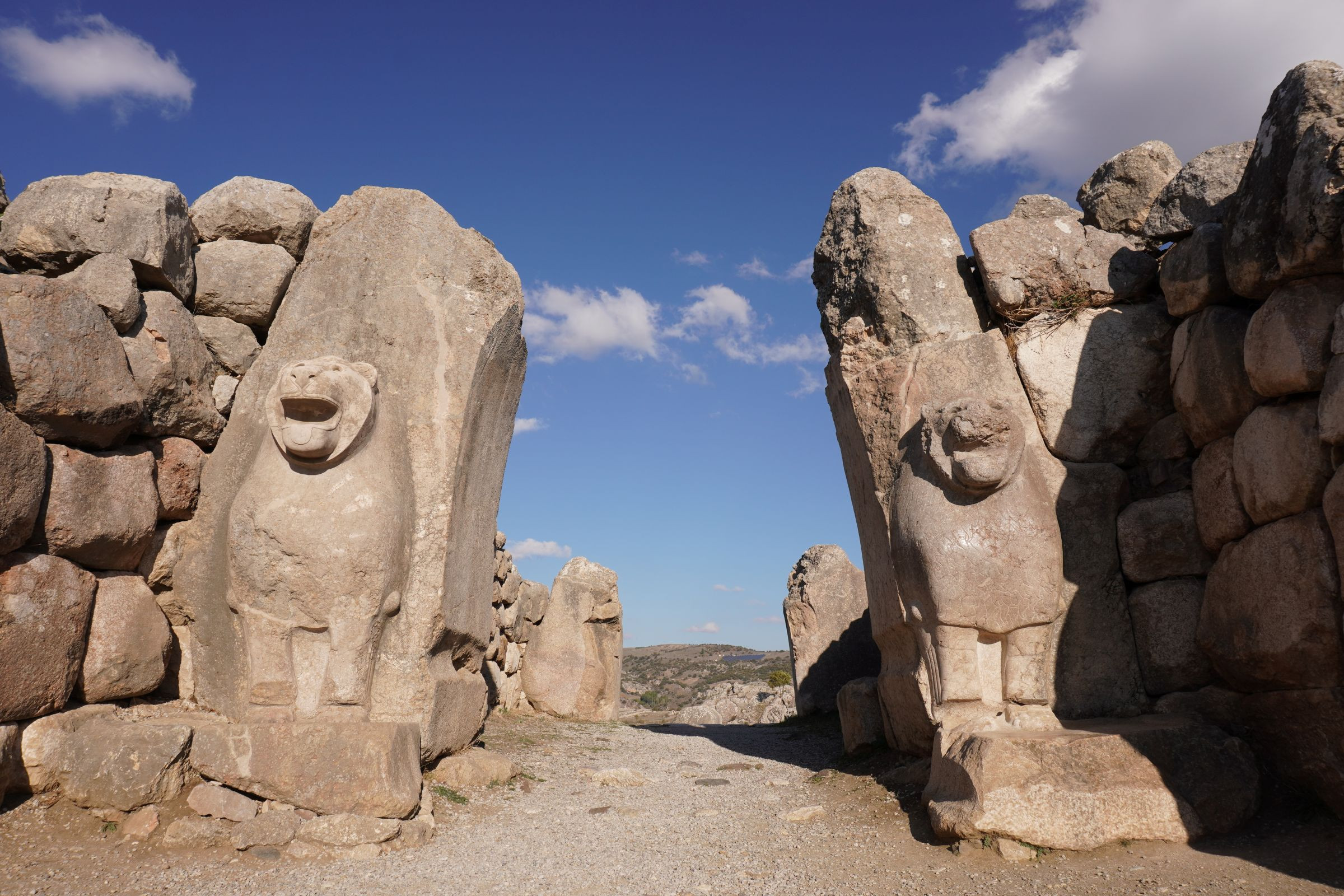 Incursion voyage temporelle, ce jeudi 23 octobre , a 10 hres, à l'émission Ici et Ailleurs. En rediffusion mardi 28 octobre à 16 hres