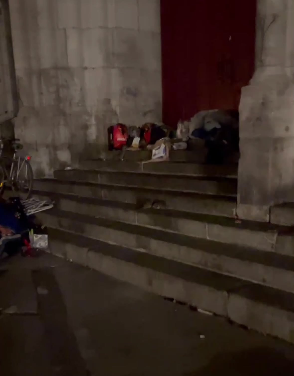 Des rats observés sur le parvis de l’église Saint-Roch